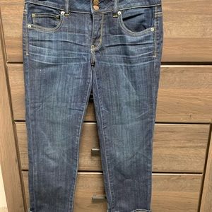 American Eagle Women’s Size 6 Crop Jean
